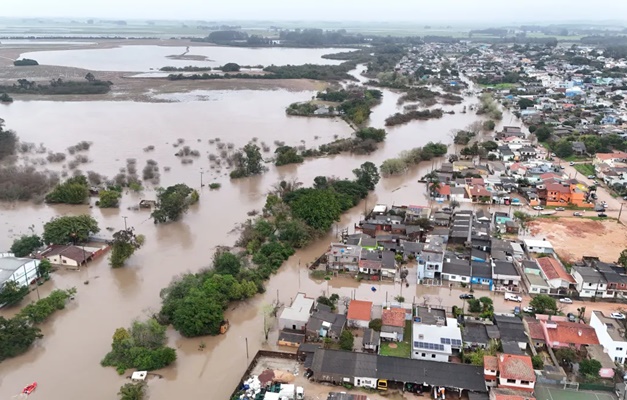 Chuvas causam destruição em 34 cidades do Rio Grande do Sul e deixam mais de 500 desalojados