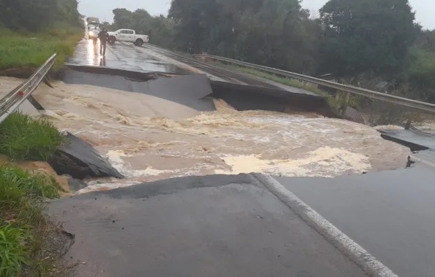 Chuvas no Rio Grande do Sul deixam 32 mortos e 74 desaparecidos