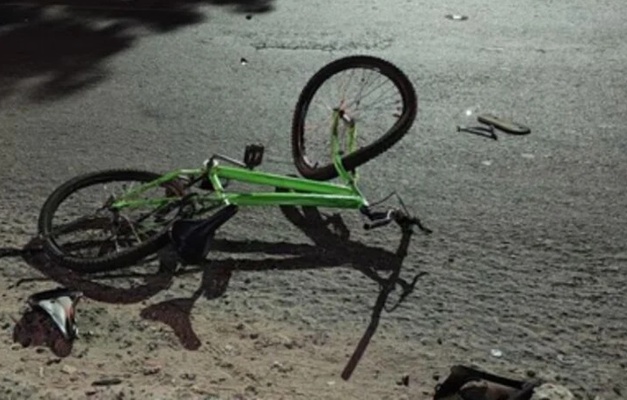 Ciclista morre após ser atingido por viatura da PM em Goiânia