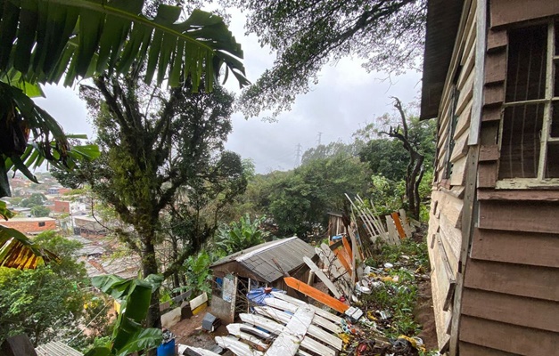 Ciclone no Sul: RS e SC têm alerta vermelho de alto perigo de temporal