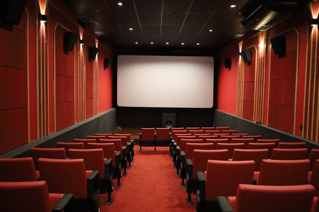 Cine Cultura adota novo sistema moderno para exibição de filmes