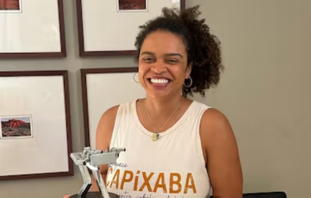 Cineasta brasileira é detida pela imigração e desaparece nos EUA