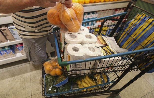 Classe C gasta um terço dos rendimentos com alimentação, aponta estudo