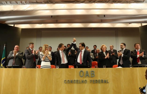 Claudio Lamachia é eleito presidente do Conselho Federal da OAB