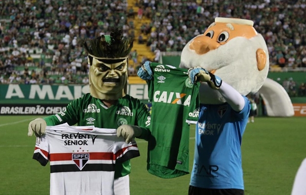 Clubes brasileiros prometem empréstimo gratuito de jogadores à Chapecoense