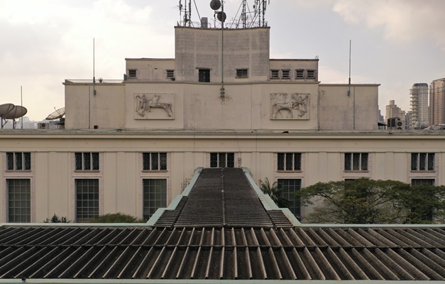 Cobertura do Jockey Club de São Paulo é refeita 