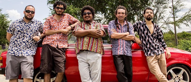 Com banda Varal de Cabaré, Martim Cererê tem noite dedicada à música brega