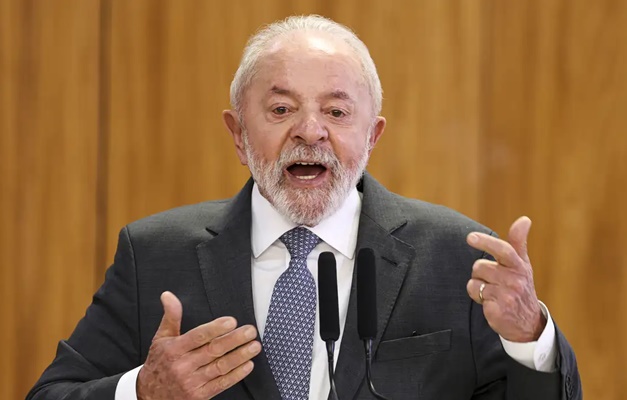 Com crise de labirintite, Lula faz exames em hospital em Brasília