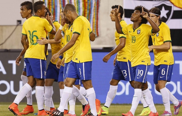 Com gol de Willian, Brasil vence o Equador por 1 a 0