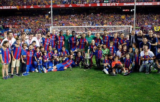 Com gols de Messi e Neymar, Barcelona vence o Alavés e conquista a Copa do Rei