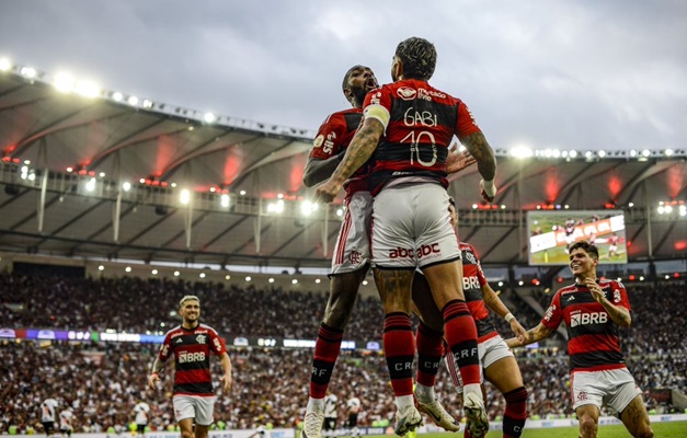 Jogando no Maracanã, Vasco é superado pelo Flamengo no Campeonato Brasileiro  – Vasco da Gama