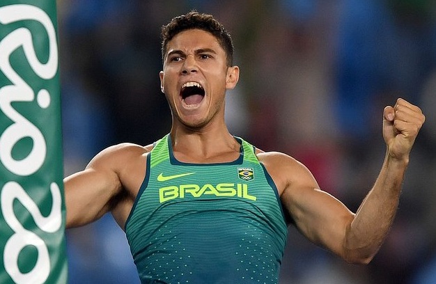 Com recorde olímpico Thiago Braz traz ouro para o Brasil no salto com vara