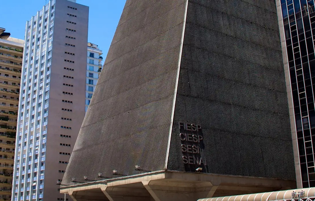 Com tarifaço dos EUA, Fiesp mantém projeção de alta do PIB em 2,4%