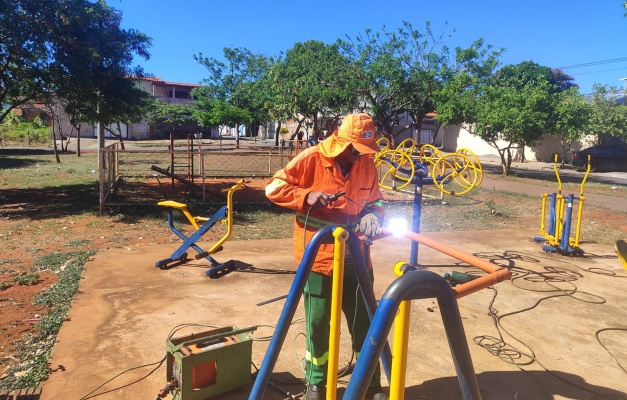 Comurg intensifica manutenção em seis praças de Goiânia