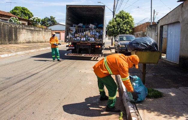 Comurg recolhe cerca de 2,5 mil toneladas de materiais recicláveis por mês