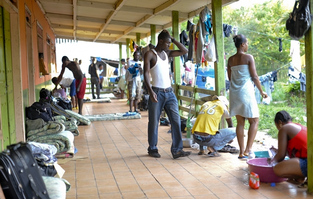 Concessão de visto de haitianos é prorrogada por Conselho de Imigração