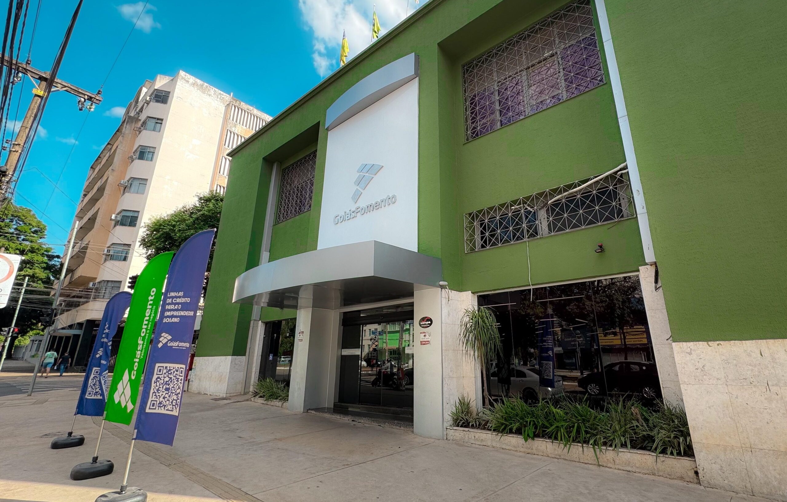 Concurso da GoiásFomento oferece salário de até R$ 6 mil