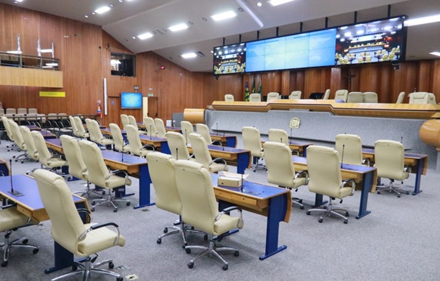 Confira os 37 vereadores eleitos em Goiânia