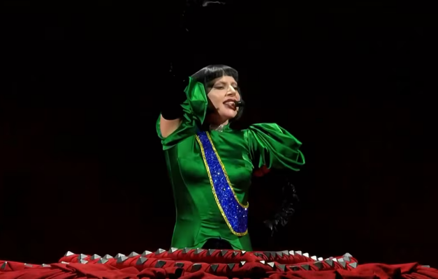 Confira os melhores momentos do show de Lady Gaga que reuniu 2,1 mi no Rio