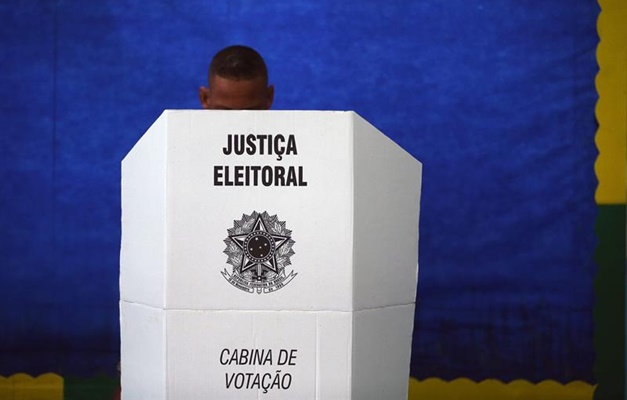 Confira primeira pesquisa presidencial após prisão de Bolsonaro