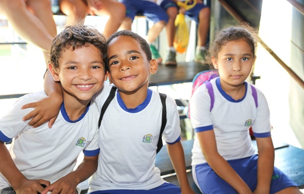 Confirmação de transferência de alunos deve ser feita até 17/1 em Goiânia