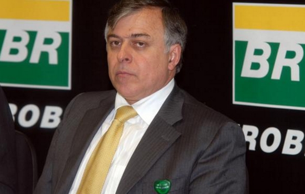 Ex-diretor da Petrobras, Paulo Roberto presta depoimento nesta quarta (17)