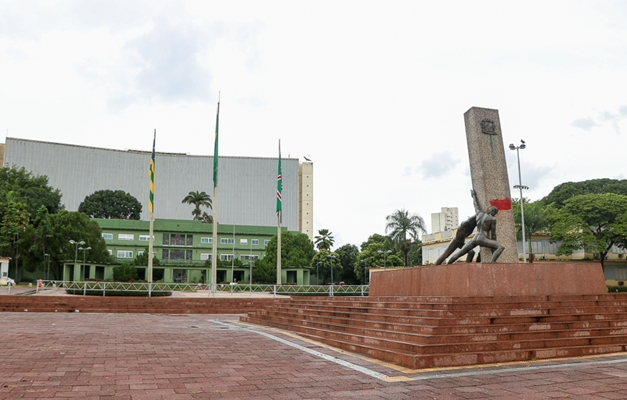 Conheça as principais opções de entretenimento da Praça Cívica 