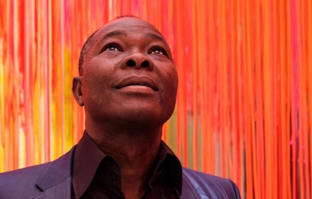 Conheça Diébédo Francis Kéré, o primeiro negro a ganhar o prêmio Pritzker 