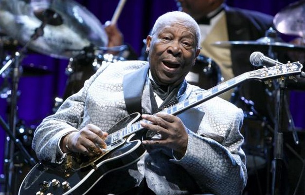 Considerado rei do blues, músico B.B. King morre aos 89 anos
