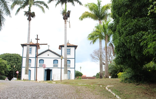 Construção de prédio no centro histórico de Pirenópolis gera polêmica 