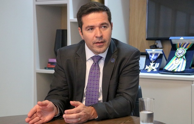 Contrato suspenso: Presidente da OAB-GO diz que teve prerrogativas violadas