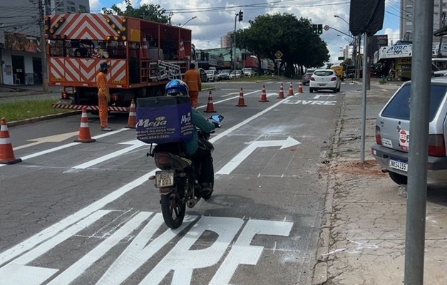 Conversão à direita no trânsito de Goiânia passa a valer nesta terça (14)
