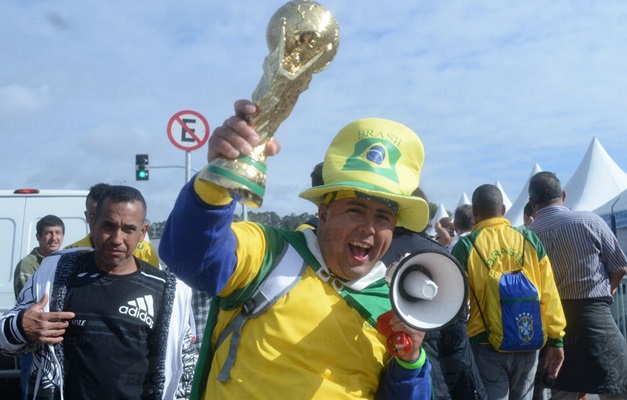 Copa do Mundo começa hoje em meio a expectativas e manifestações