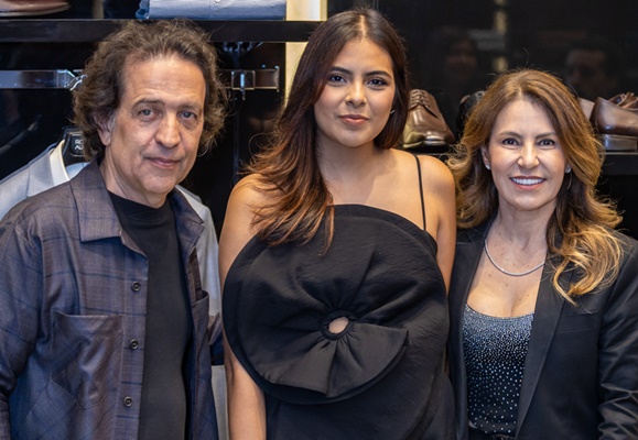 Coquetel marca inauguração de loja do estilista Ricardo Almeida em Goiânia
