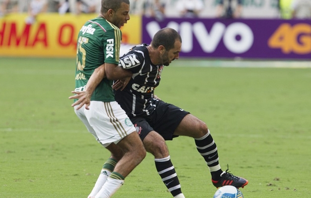Corinthians vence primeiro clássico na nova casa do Palmeiras 
