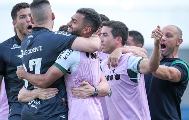 Coritiba se consagra campeão da Série B