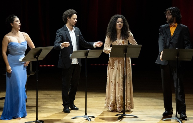 Coro Sinfônico Jovem de Goiás faz homenagem aos compositores do Brasil