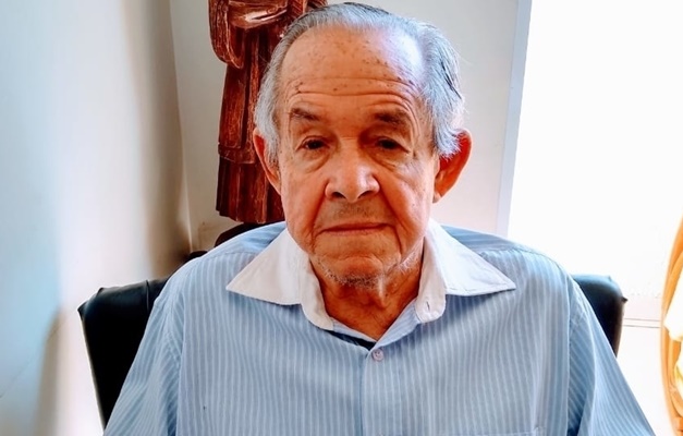 Corpo do jornalista Hélio Rocha será velado nesta quarta (6) em Goiânia