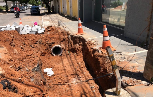 Corredor T-7 e Parque Flamboyant recebem obras de drenagem e pavimentação