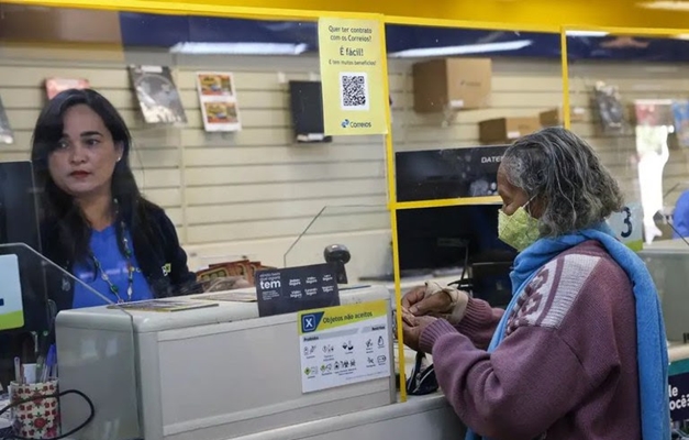 Correios atenderam 300 mil aposentados sobre descontos indevidos