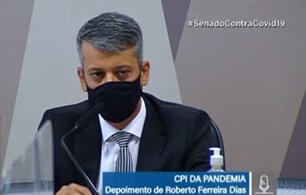 CPI da Covid abre sessão para ouvir ex-diretor da Saúde Roberto Dias