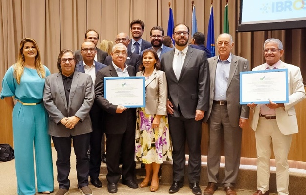 Crer e Hugol recebem premiação como melhores hospitais públicos do Brasil