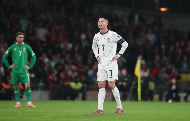 Cristiano Ronaldo corre risco de perder jogos da Copa do Mundo após expulsão nas eliminatórias