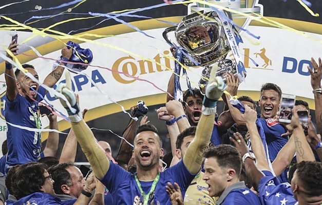 Cruzeiro vence Flamengo nos pênaltis e se sagra campeão da Copa do Brasil