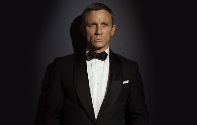 Daniel Craig continua como James Bond, diz New York Times