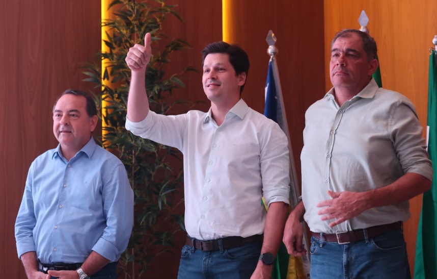 Daniel Vilela anuncia licitação para pavimentar GO-411 em Paraúna