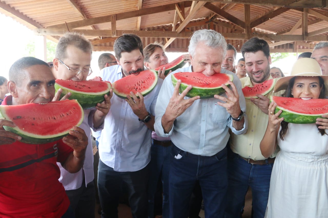 Daniel Vilela destaca força do agro durante Festa da Melancia em Uruana 