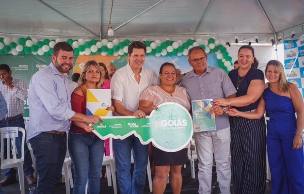 Daniel Vilela destaca transformação social em entrega de casas a custo zero