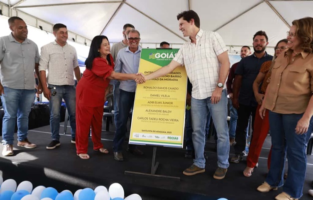 Daniel Vilela entrega 48 casas a custo zero em Santa Rita do Araguaia