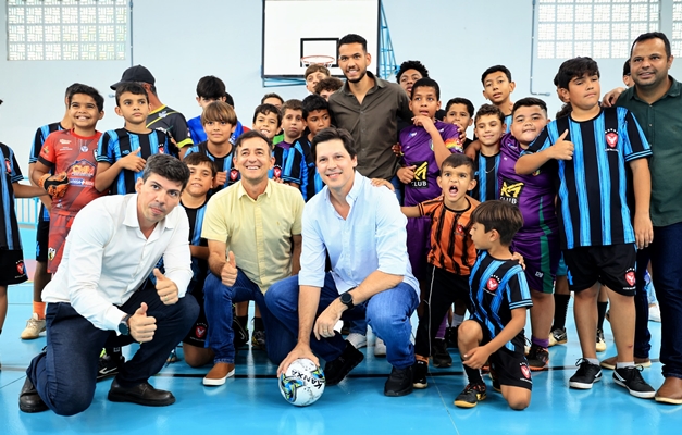 Daniel Vilela entrega reforma de ginásio em Taquaral de Goiás